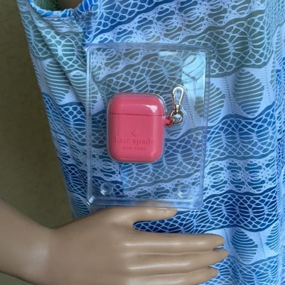 Kate Spade New York AirPods Case With Clip Panache Pink - Picture 5 of 16